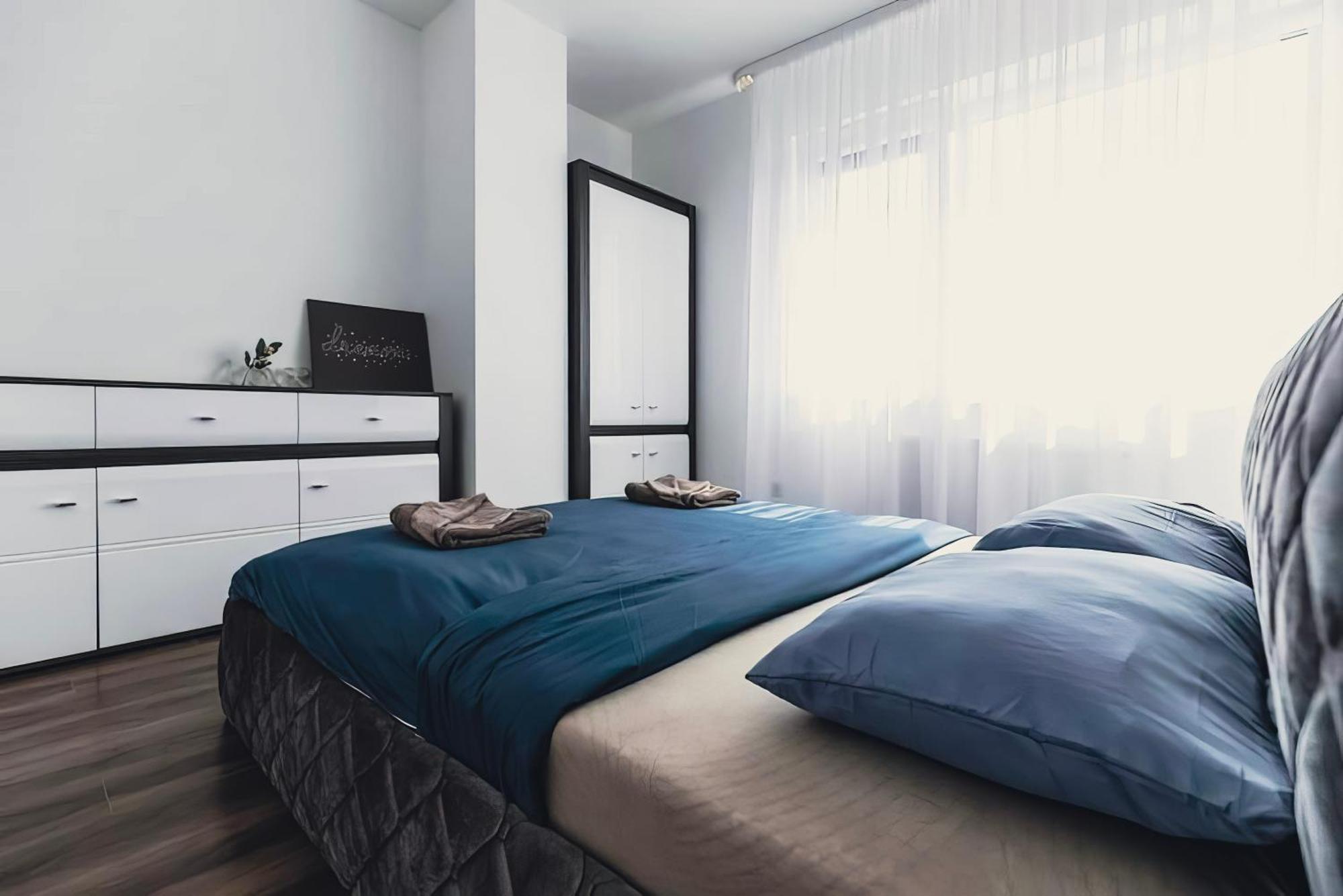 Апартаменты Center Pearl 2Br Wifi Easy-Check-In Клайпеда Экстерьер фото